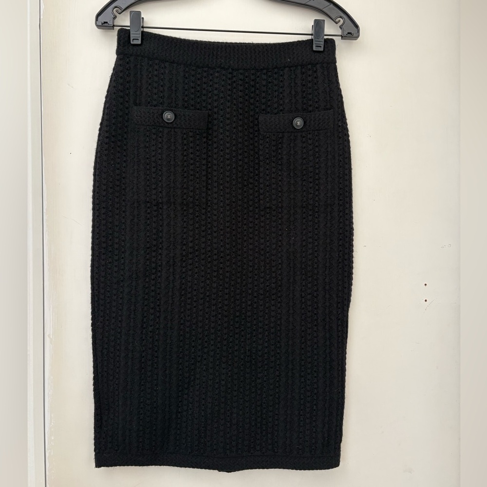 Authentic CHANEL cashmere black Pencil Skirt 36